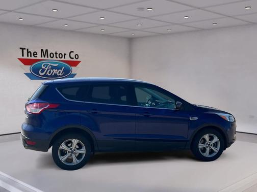 Deep Impact Blue 2014 Ford Escape SE