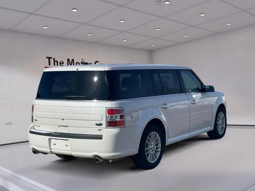 White Platinum Tri-Coat Metallic 2019 Ford Flex SEL