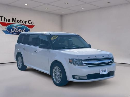 White Platinum Tri-Coat Metallic 2019 Ford Flex SEL