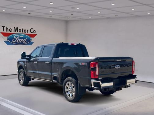 Bronze 2024 Ford F-250 Lariat