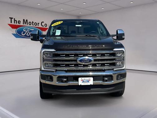 Bronze 2024 Ford F-250 Lariat