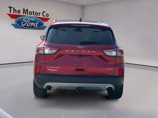 2022 Ford Escape Titanium
