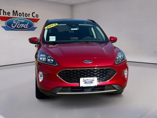 2022 Ford Escape Titanium