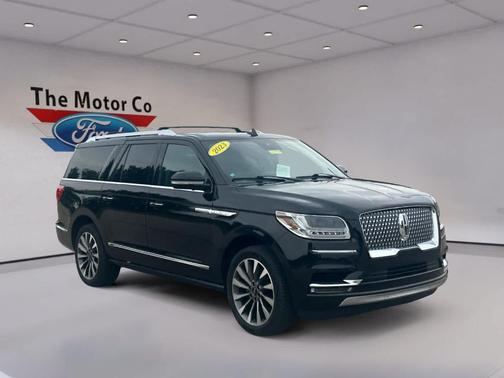 Black 2021 Lincoln Navigator L Reserve