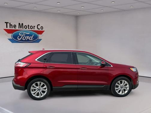 2020 Ford Edge Titanium
