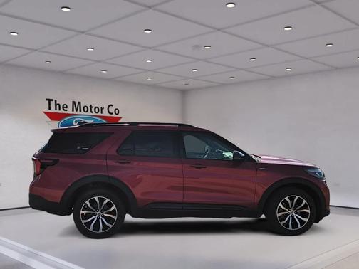 Rapid Red Metallic Tinted Clearcoat 2025 Ford Explorer ST-Line