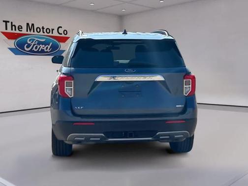 BLUE METALLIC 2020 Ford Explorer XLT