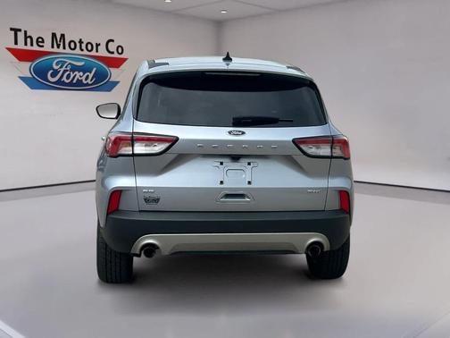 Ice Blue 2022 Ford Escape SE