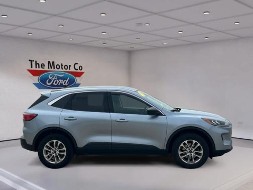 Ice Blue 2022 Ford Escape SE