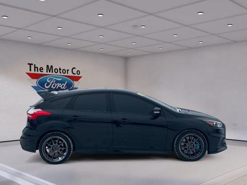 2017 Ford Focus RS Base