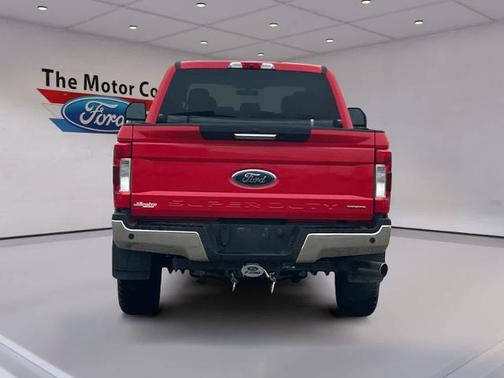 RACE RED 2017 Ford F-250 XLT