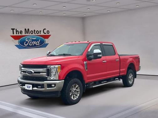 RACE RED 2017 Ford F-250 XLT