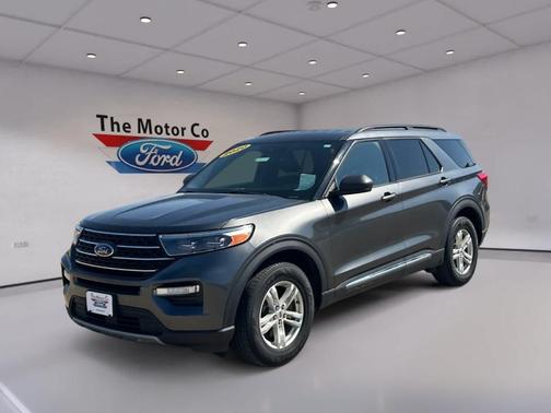 Magnetic 2020 Ford Explorer XLT