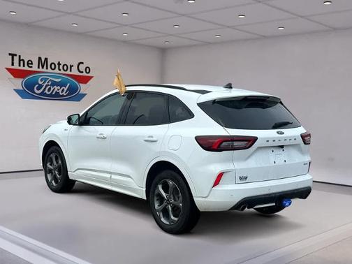 OXFORD WHITE 2023 Ford Escape ST-LINE SELECT