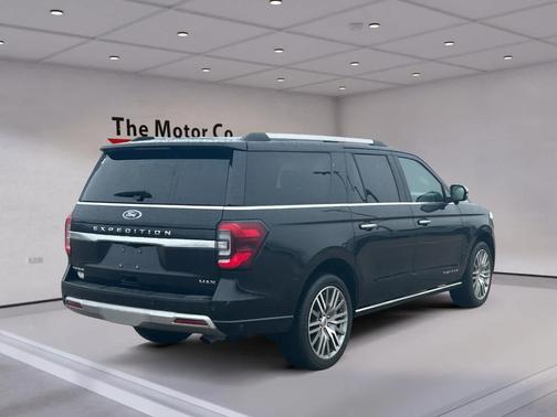 Agate Black 2024 Ford Expedition Max Platinum