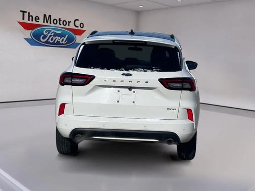Star White 2023 Ford Escape ST-Line