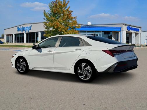 2025 Hyundai ELANTRA HEV SEL Sport