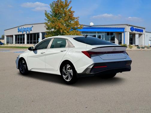 2025 Hyundai ELANTRA HEV SEL Sport