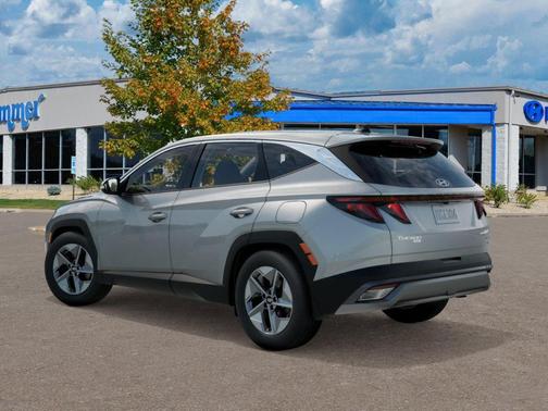 2026 Hyundai TUCSON Hybrid SEL