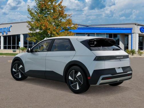 2026 Hyundai IONIQ 5 SEL