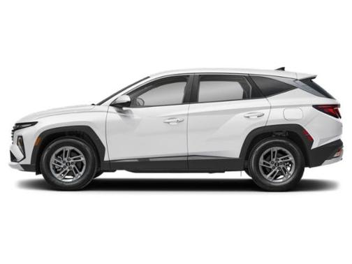 White 2026 Hyundai TUCSON SE