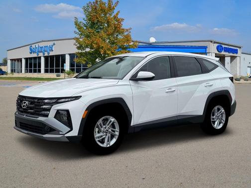 White Pearl 2026 Hyundai TUCSON SE