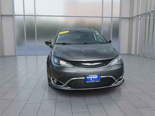 2019 Chrysler Pacifica Touring-L