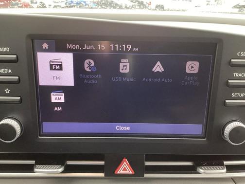 Gray 2024 Hyundai ELANTRA SE