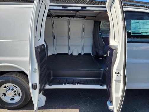 White 2025 Chevrolet Express 2500 Work Van