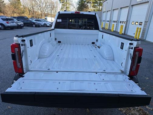 Star White Metallic Tri-Coat 2026 Ford F-350 Platinum