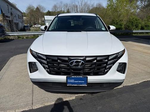 White 2023 Hyundai TUCSON SEL