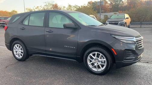2022 Chevrolet Equinox LS