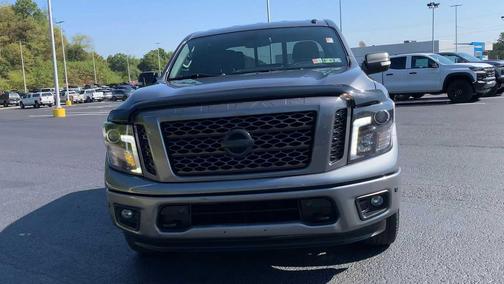2019 Nissan Titan SV