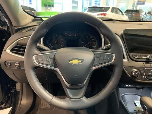 2022 Chevrolet Malibu FWD RS