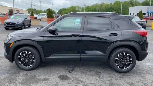 Mosaic Black Metallic 2023 Chevrolet Trailblazer LT