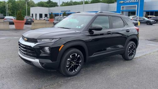 Mosaic Black Metallic 2023 Chevrolet Trailblazer LT