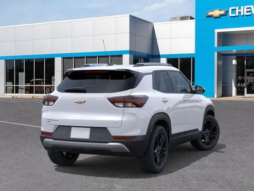 Summit White 2026 Chevrolet Trailblazer LT