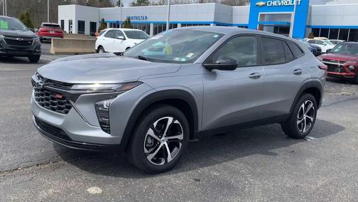 Sterling Gray Metallic 2024 Chevrolet Trax FWD 1RS