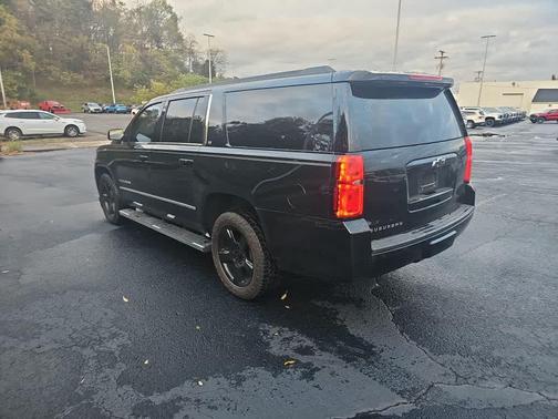 2019 Chevrolet Suburban LT