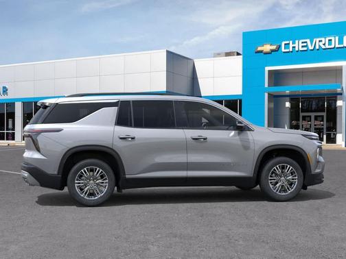 Sterling Gray Metallic 2026 Chevrolet Traverse LT