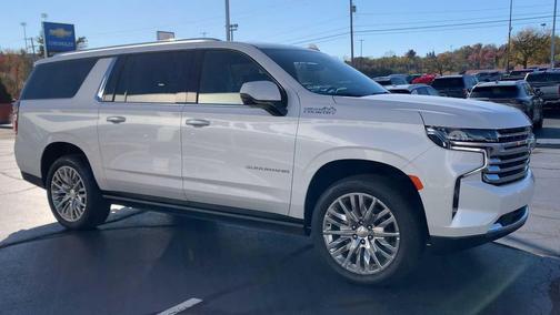 2023 Chevrolet Suburban 4WD High Country