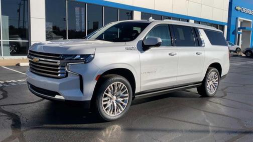 2023 Chevrolet Suburban 4WD High Country