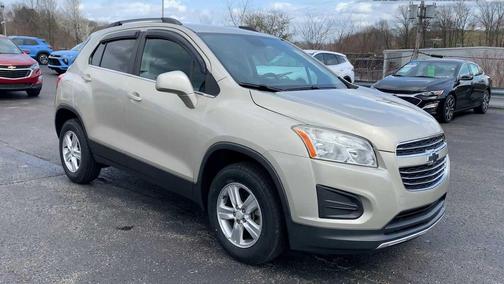 Champagne Silver Metallic 2016 Chevrolet Trax LT