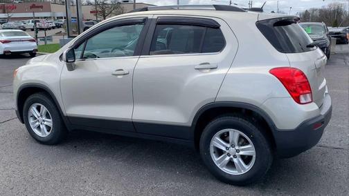 Champagne Silver Metallic 2016 Chevrolet Trax LT