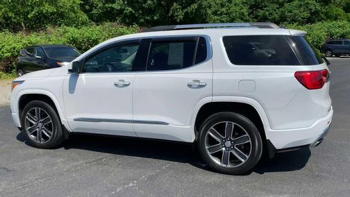 White Frost Tricoat 2018 GMC Acadia Denali