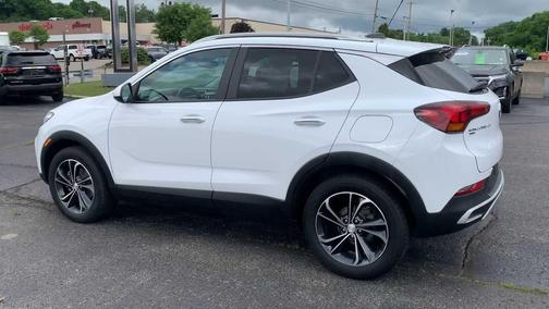 Summit White 2021 Buick Encore GX Select