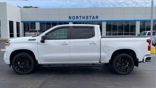 Summit White 2022 Chevrolet Silverado 1500 RST