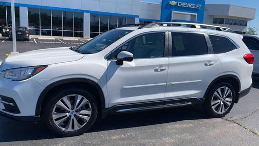 Crystal White Pearl 2021 Subaru Ascent Limited 7-Passenger