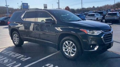 2021 Chevrolet Traverse LT Cloth