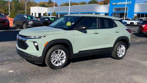 Cacti Green 2025 Chevrolet Trailblazer LS